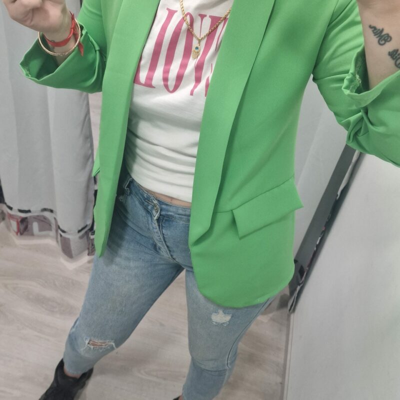 Veste de tailleur vert pomme manches surpiquées, doublée avec poches photo profil